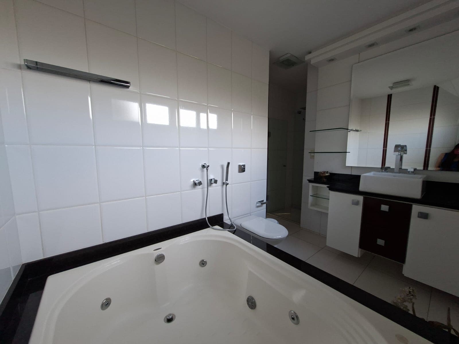 Residência em Santa Felicidade à venda com piscina em condomínio, 3 quartos. — foto 29